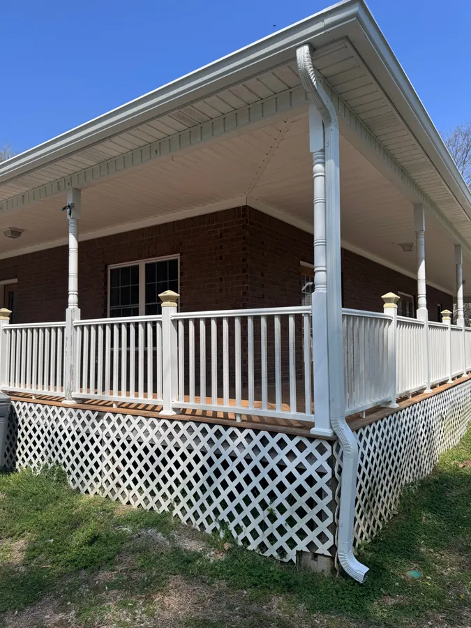 Seamless Gutters in Brownsboro, AL — Photo 2