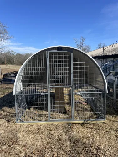 photo at Kilgore, TX on Jan 19, 2026: 8x10 coop with solid loft area-wheels-nesting box-roosting barsPewter Gray++SOLID WELDED STEEL FR