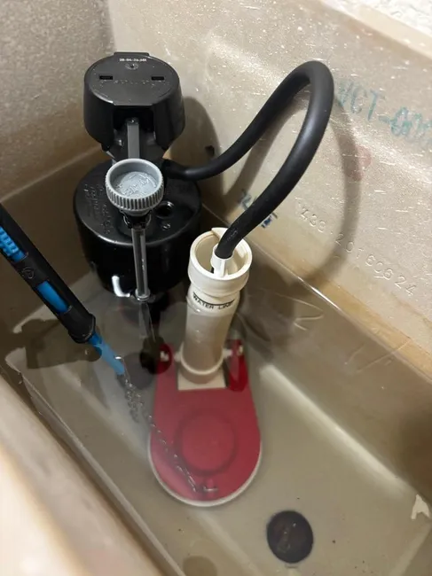 We replaced the faulty toilet fill valve and flapper, restoring reliable flushing for the homeowner's peace of mind.