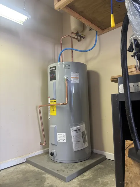 An outdated water heater was replaced in Ringgold, ensuring efficient hot water for the homeowner’s comfort.