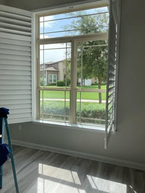 Elevating the home's appeal, our team meticulously cleaned all windows and screens, achieving stunning clarity.