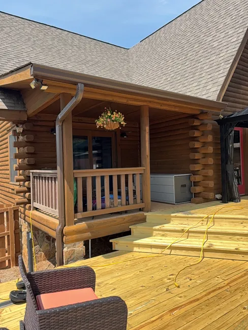 A thorough inspection revealed the need for new gutters. We installed 6-inch seamless gutters in musket brown, enhancing water drainage away from the home.