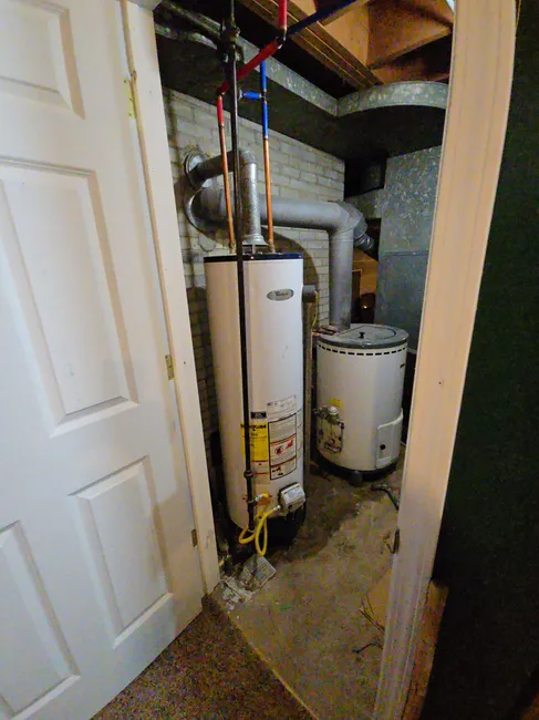 Our team installed a new 40-gallon water heater, ensuring seamless operation and comfort for the homeowner.