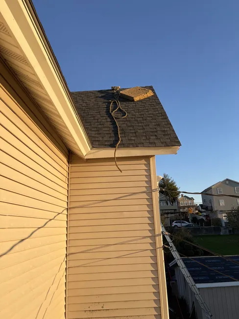 Roof replacement GAF pewter 22 square two valleys Porch and shed