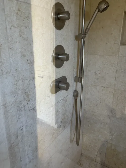 We replaced a malfunctioning shower cartridge, restoring optimal temperature control for a more comfortable experience.