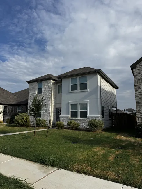 Custom gutter installation in Liberty Hill Texas