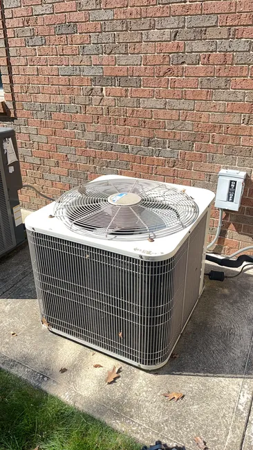 Ensured optimal performance with a thorough HVAC maintenance: replaced key components and cleaned systems for reliability.