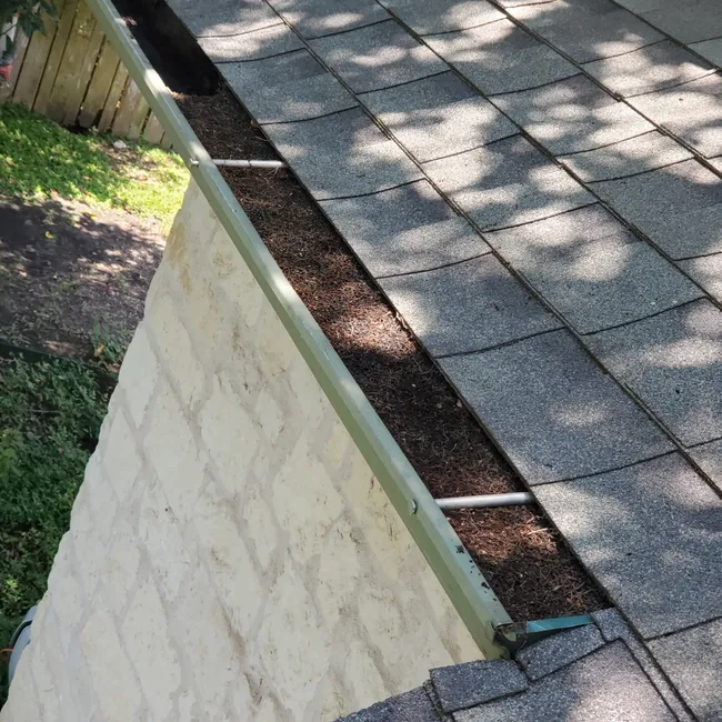 Fast and Reliable Gutter Cleaning Service in Austin Texas