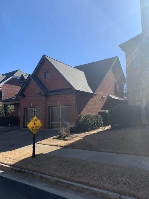 Clean lines on this new roof. Awesome team doing amazing work.