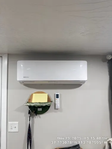 photo at Toquerville, UT on Nov 19, 2025: During our visit to Toquerville, we diagnosed an issue with a mini-split installation. The unit was