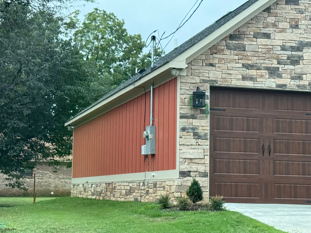 Seamless Gutters in Decatur, AL — Photo 2