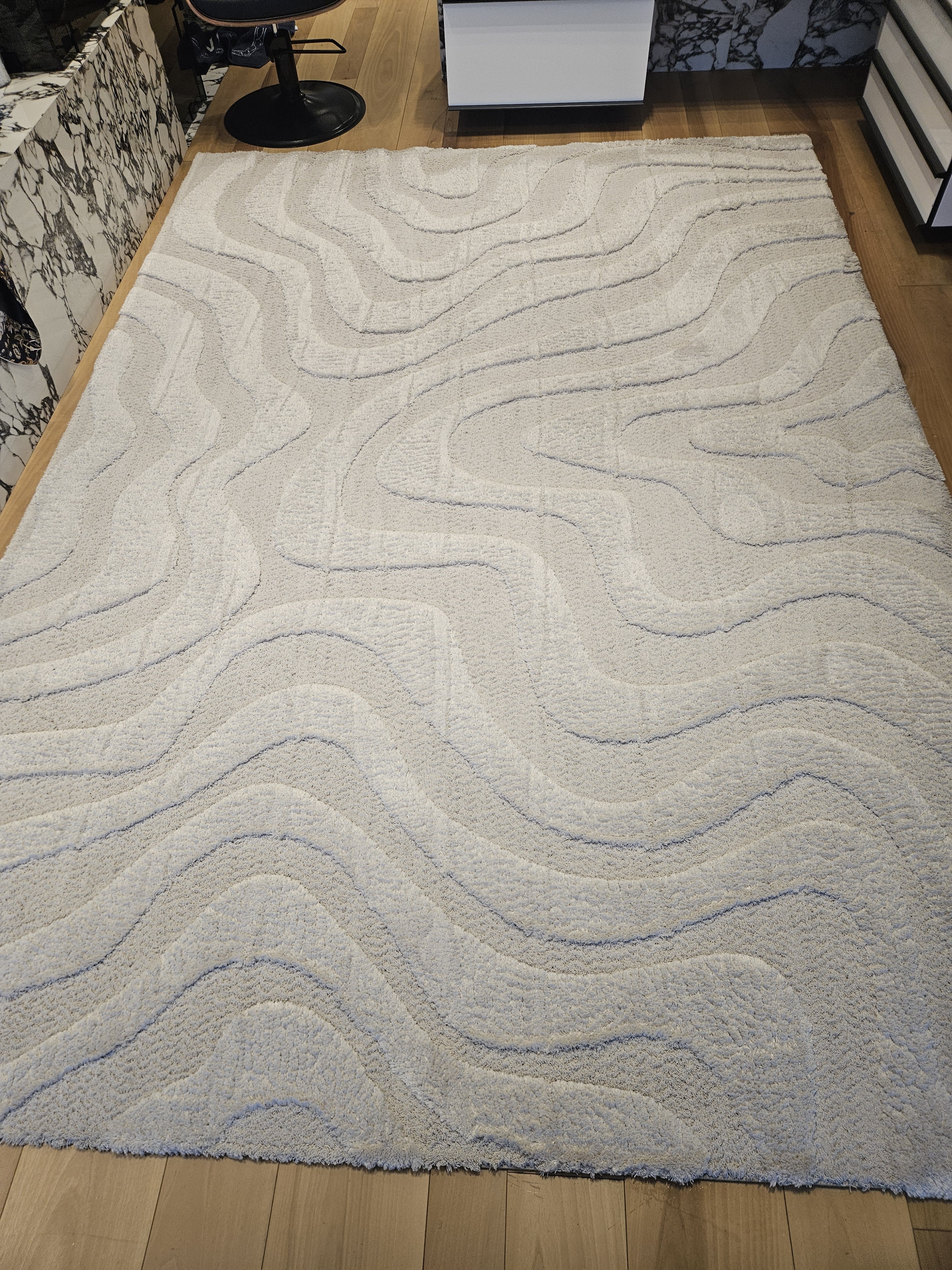 Area rug on Washington Road in West Palm Beach after cleaning and extraction by Superclean Services