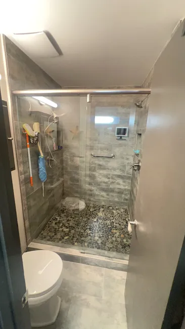 Shower Glass Installation