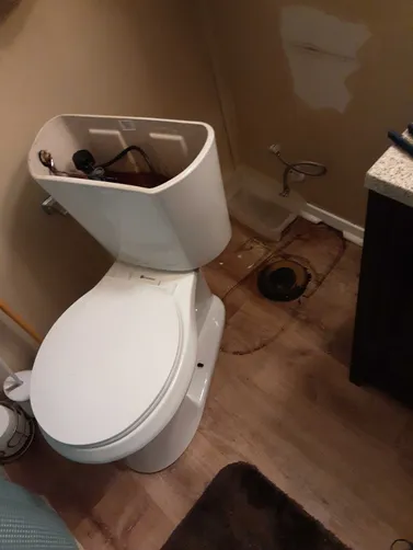 photo at Tomball, TX on Dec 08, 2025: The toilet was leaking from the base, prompting us to diagnose the issue. We carefully reset the to