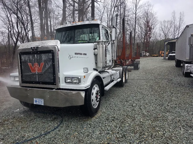 Job in Roxboro