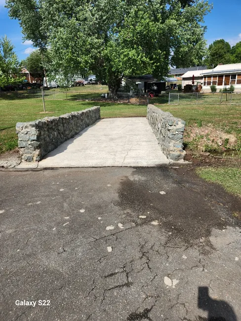 Job in Graham
