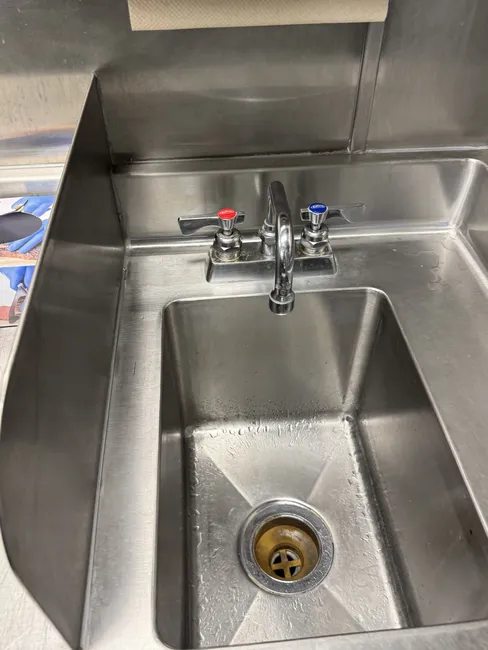 Persistent leaks from kitchen faucets were repaired by replacing faulty washers, ensuring smooth operations.