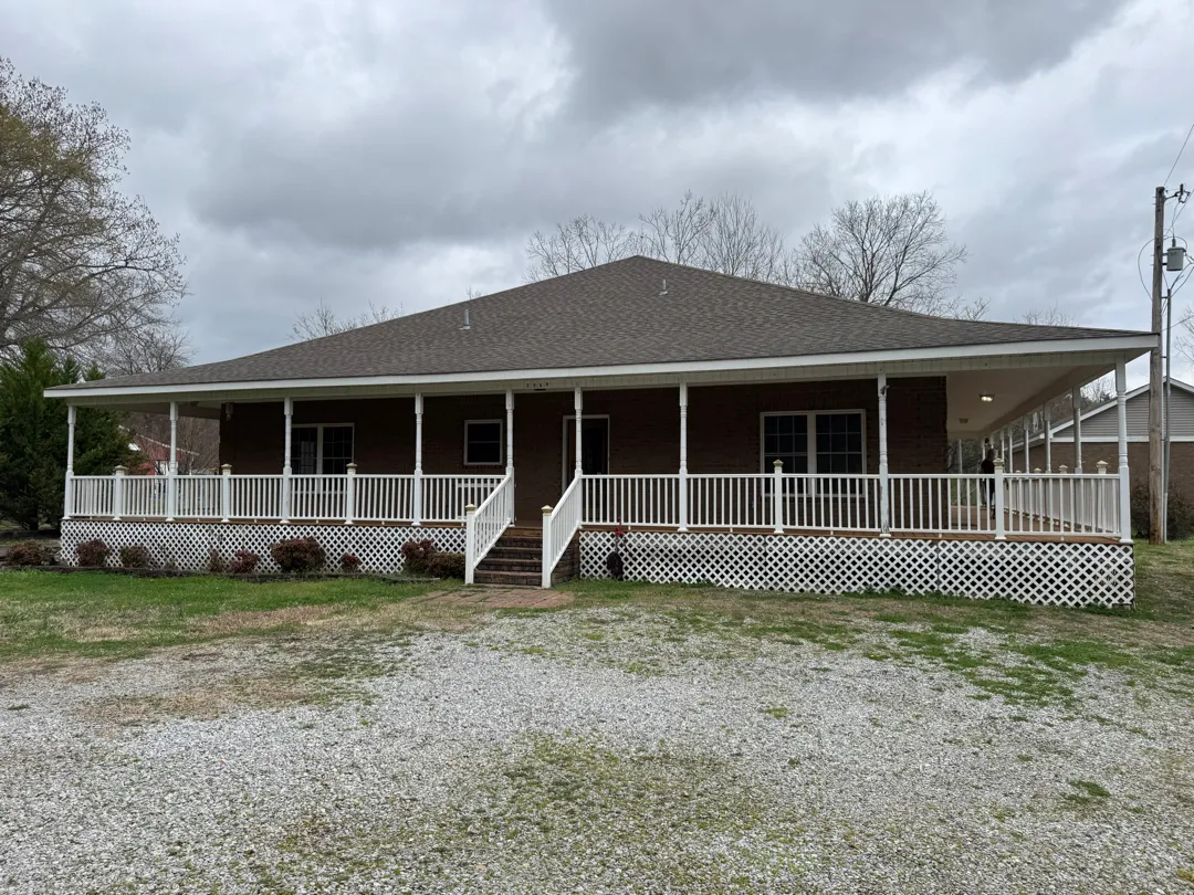 Seamless Gutters in Brownsboro, AL — Photo 1
