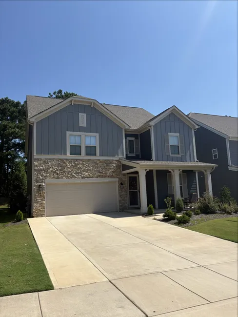 Thorough gutter cleaning in Mooresville ensured optimal drainage and protection against water damage for the homeowner.
