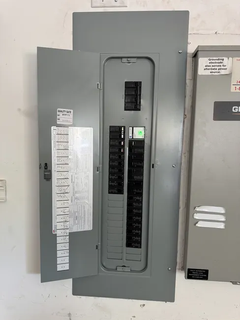 A failing Siemens panel was replaced with a new 40/80 GE panel, ensuring enhanced electrical safety for the home.