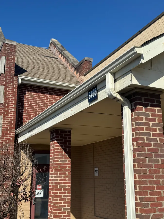 Seamless Gutters in Huntsville, AL — Photo 1