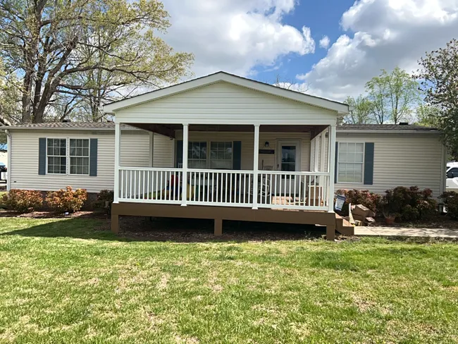 Job in Roxboro