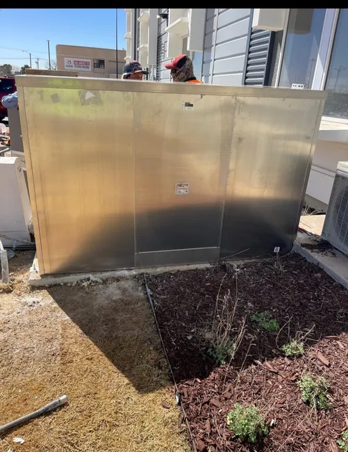 Job in El Paso