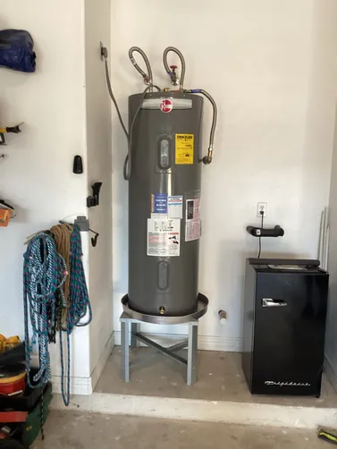 photo at Kerrville, TX on Feb 10, 2026: A malfunctioning 50-gallon electric Whirlpool water heater was tripping the breaker and failing to photo at Kerrville, TX on Feb 10, 2026: A malfunctioning 50-gallon electric Whirlpool water heater was tripping the breaker and failing to