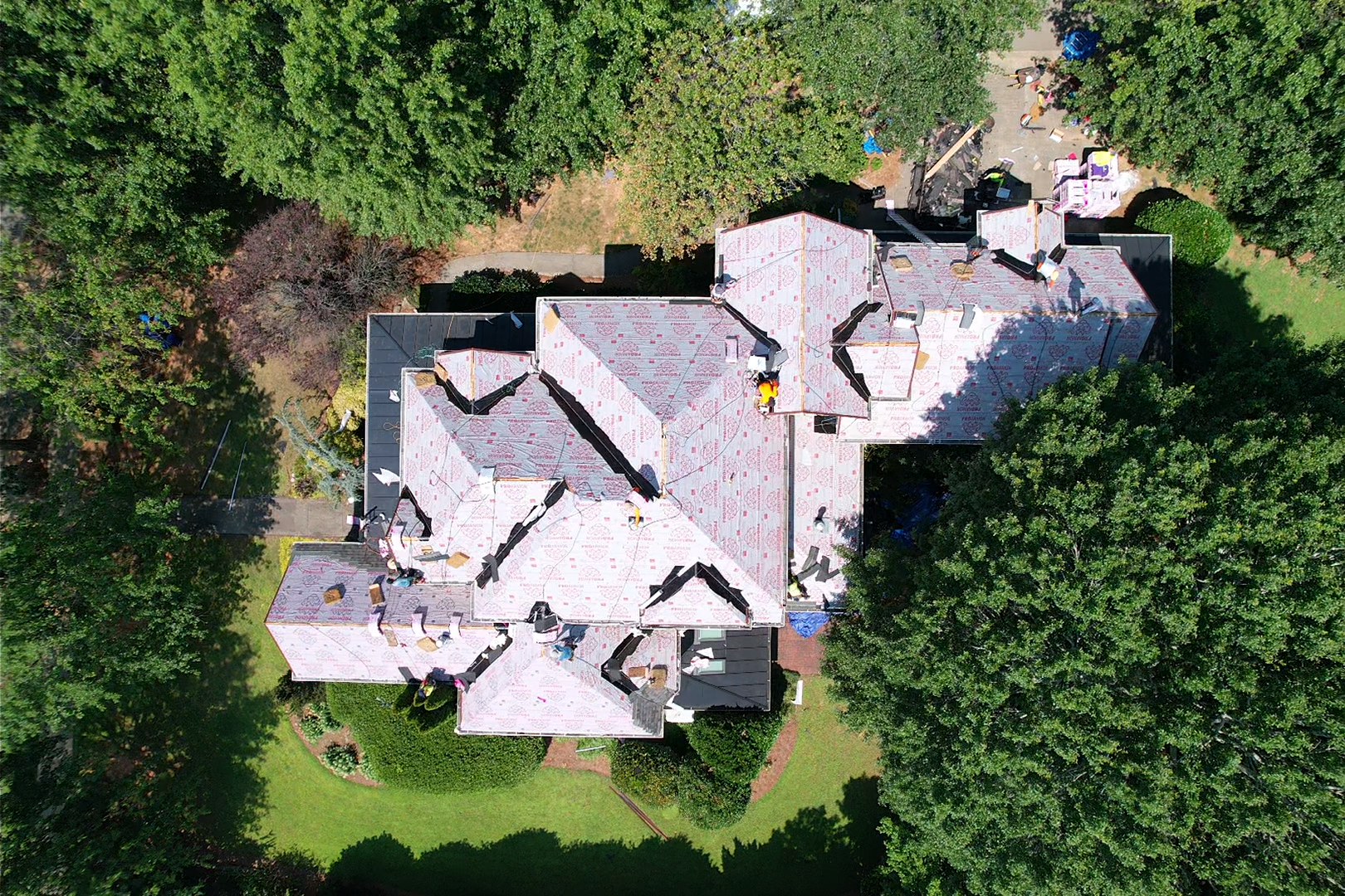 Canton, GA roof replaced with Owens Corning Duration shingles in Peppercorn