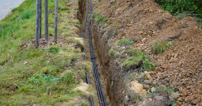 Restored reliability at a commercial facility by replacing a damaged underground feeder line for 200 amp service.