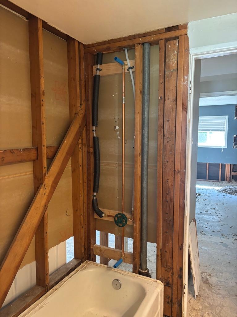New PEX water lines run during a whole-home repipe in Mesa Del Mar, Costa Mesa CA 92626