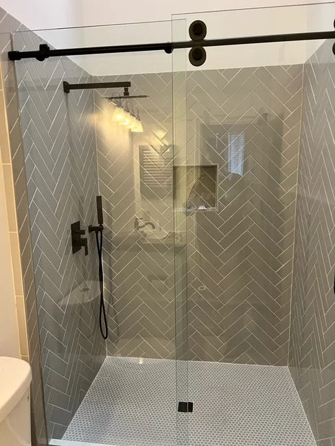 2 panel slider
1 panel
Install