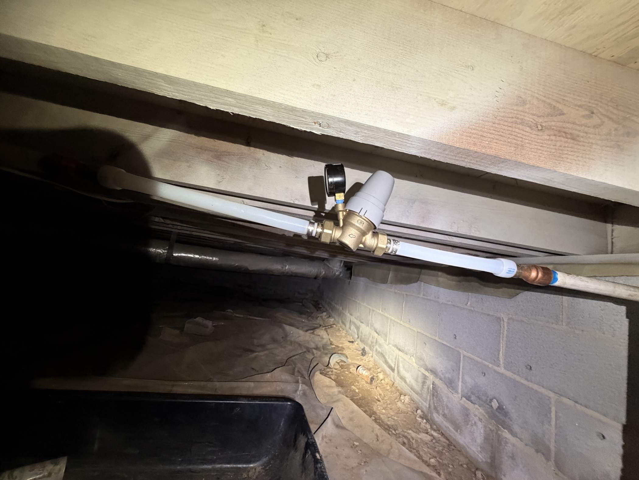 New shut-off valve installed on a water heater in Cleveland, TN
