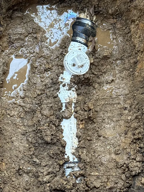 A thorough descaling of the main sewer line restored optimal drainage for this Apison home, enhancing plumbing efficiency.