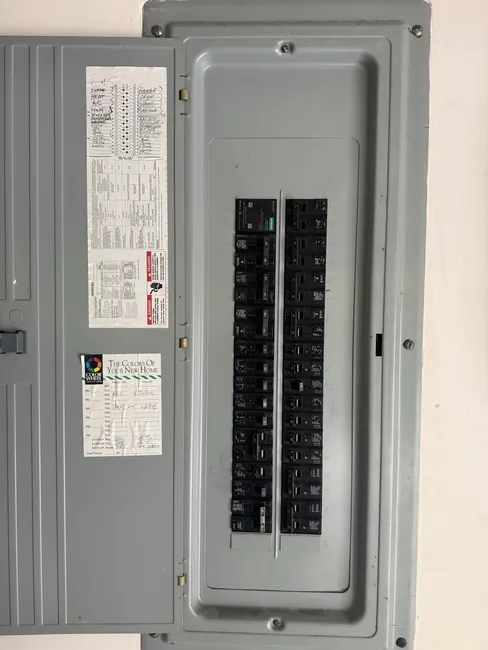 To enhance protection against power surges, we installed a new Siemens whole-home surge system in this residence.