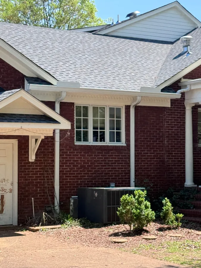 Seamless Gutters in Huntsville, AL — Photo 3