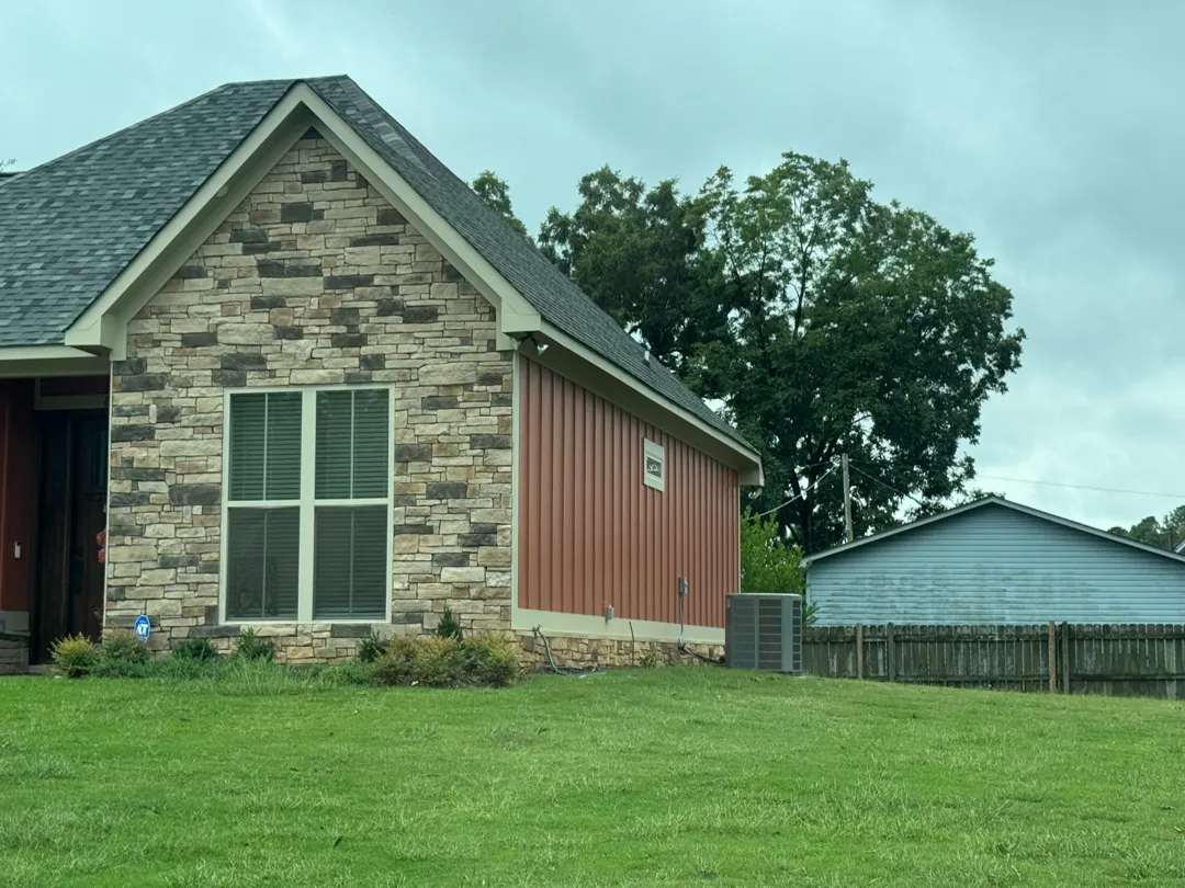 Seamless Gutters in Decatur, AL — Photo 3