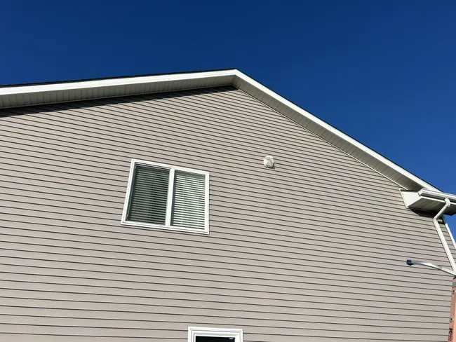 Wind damage compromised the aluminum fascia, so we replaced it with high-quality materials, enhancing durability and aesthetics.