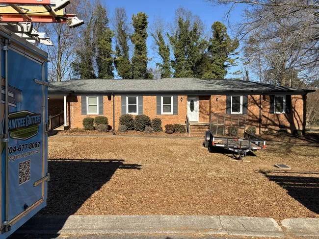A missing gutter section was replaced, and a micro mesh guard installed to ensure optimal drainage and longevity.