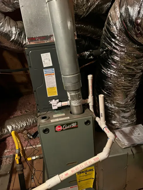 By replacing an aging AC system with a new Goodman coil and condenser, we optimized comfort for this home's upper level.