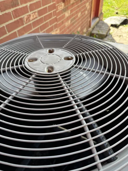 A thorough inspection of the commercial AC unit led to optimized performance with new filters and clean drains.