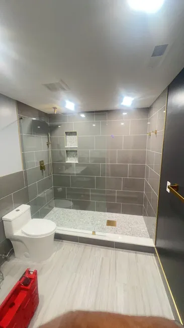 Shower Glass Installation