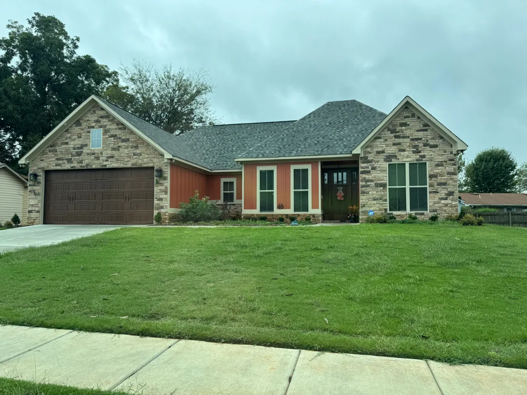 Seamless Gutters in Decatur, AL — Photo 4